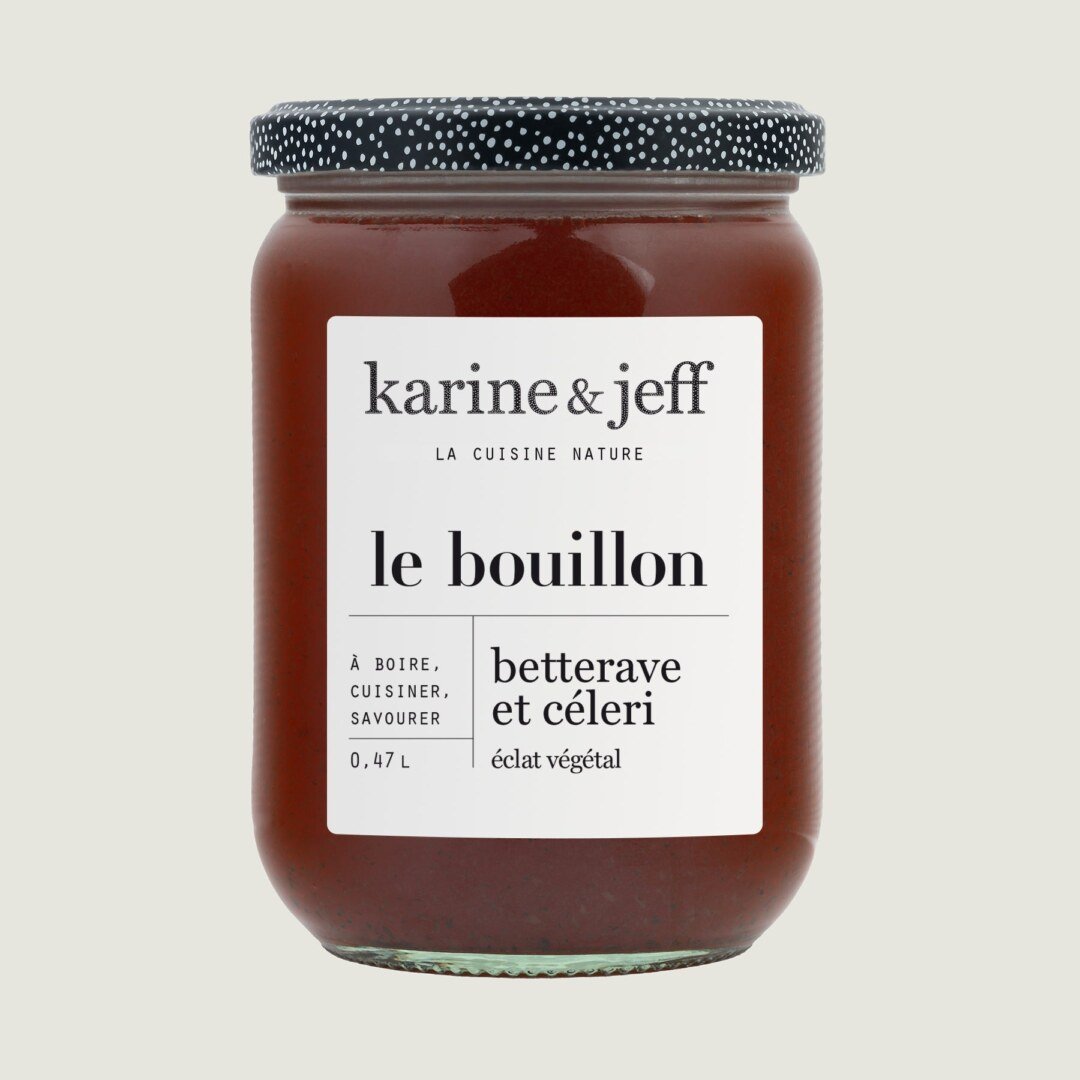 Bouillon - rode biet, selderij, citroen en kruiden