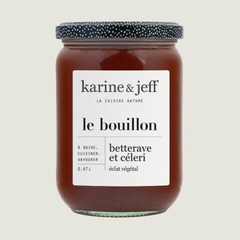 Bouillon - rode biet, selderij, citroen en kruiden