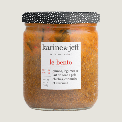 Quinoa, groenten en kokosmelk / kikkererwten, koriander en kurkuma
